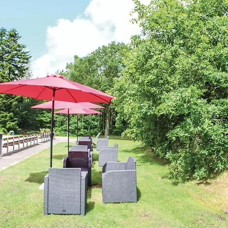 Stunning In With Outdoor Swimming Pool Apartment *